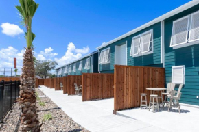 Coastal Living At Little Bay Landing - Pool